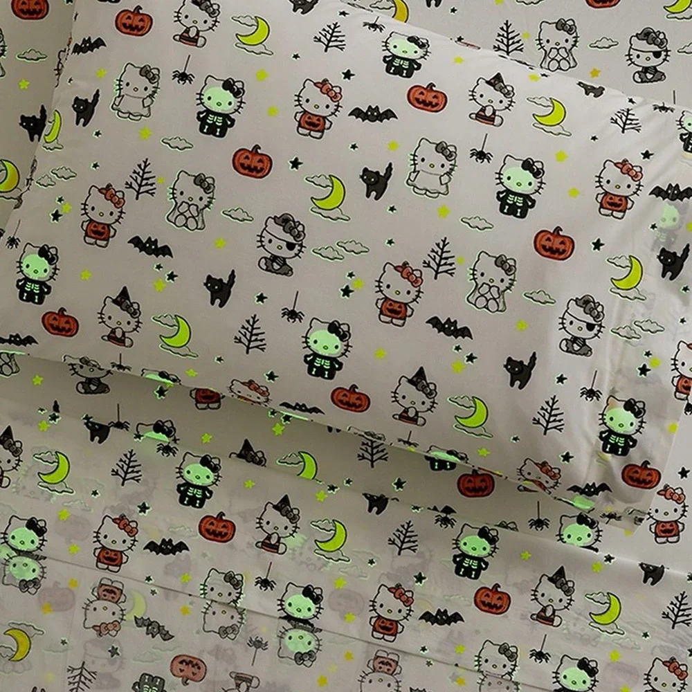 POTTERY BARN Hello Kitty Halloween Glow-in-the-Dark Fitted Sheet